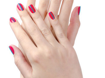 How to: Stripes on nails