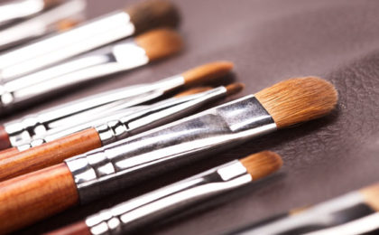 How to: Clean your make-up brushes