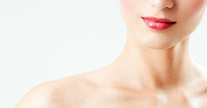 How to: show off your décolletage 