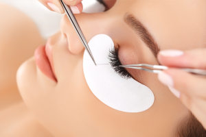 fake-eyelashes
