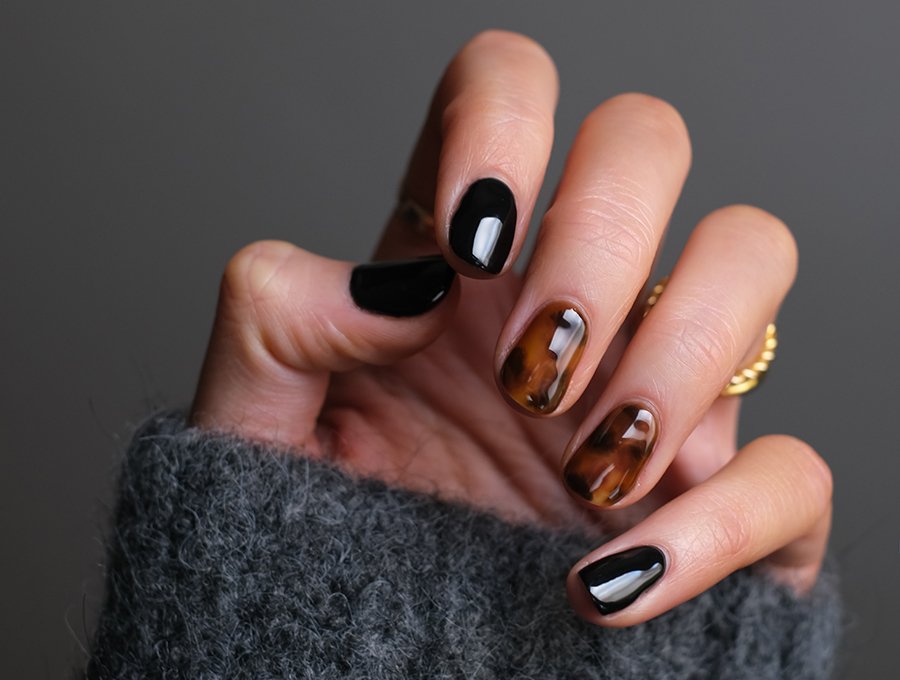 The hottest nail colours for Winter 2022 1
