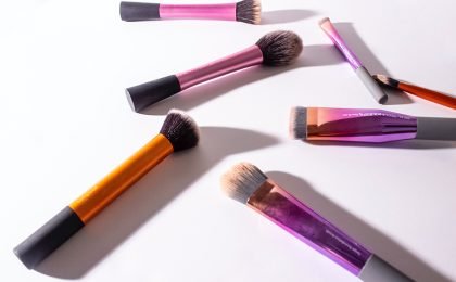 Essential makeup brushes everyone should have in their kit