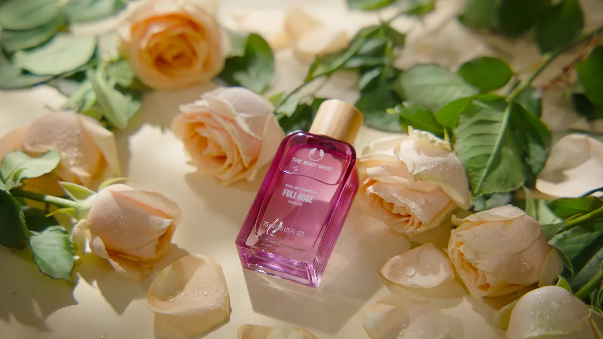 The Body Shop launches four one-of-a-kind floral eau de parfums, inspired by the whole flower 2