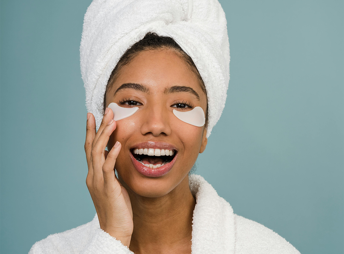 Lamelle Research Laboratories answers the 5 most Googled skincare questions of 2023 1 woman doing skincare