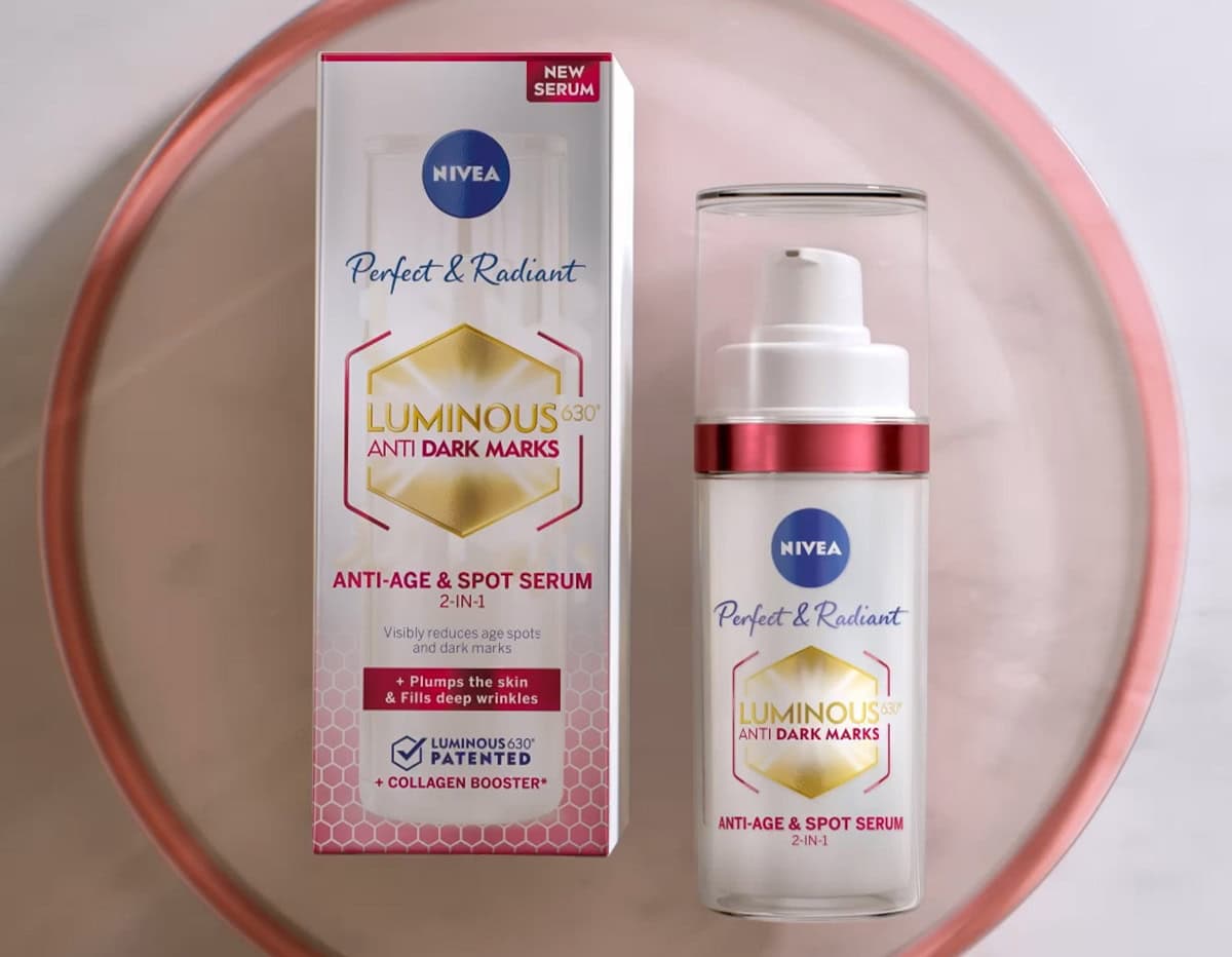 NIVEA serum for anti-aging and spots
