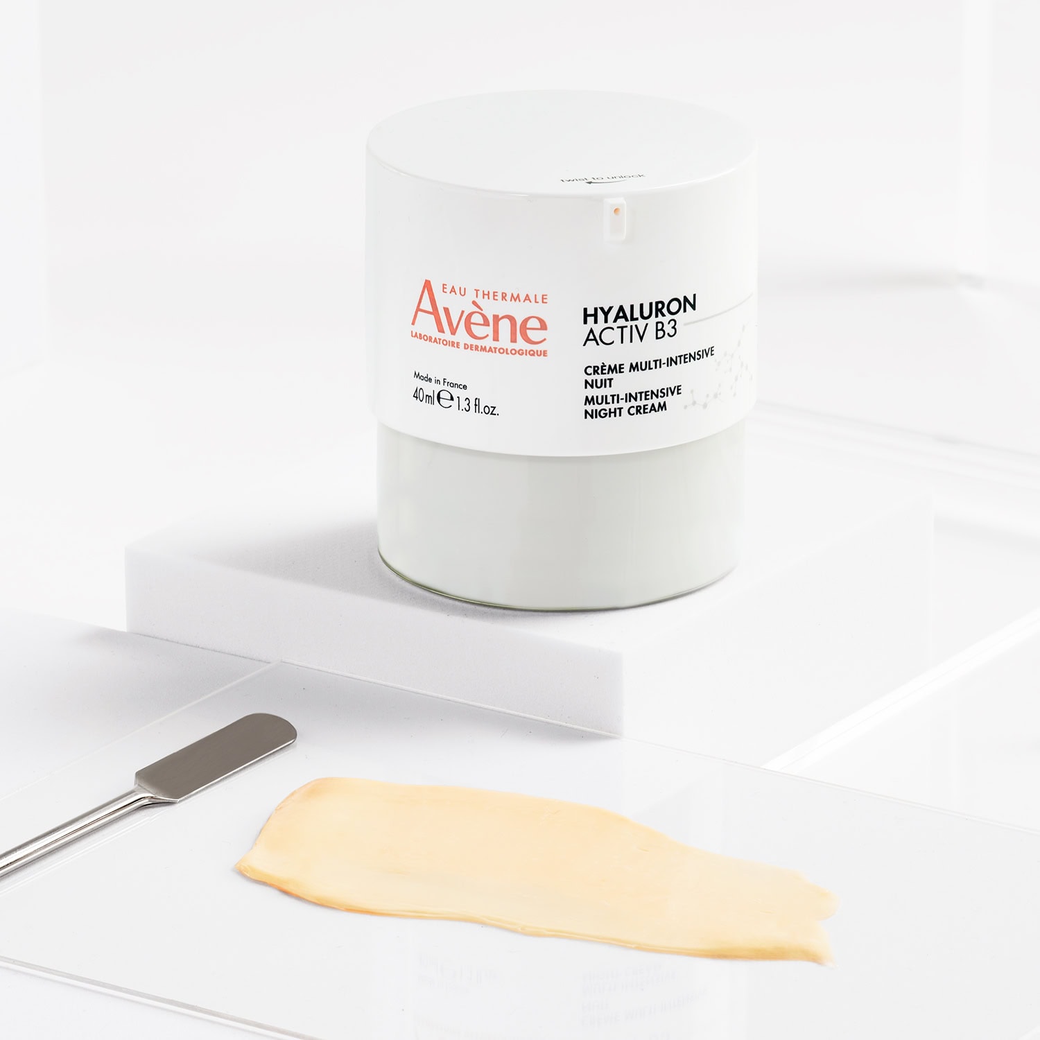 The new era of anti-ageing: Discover Avène’s Hyaluron Activ B3 innovation 3
